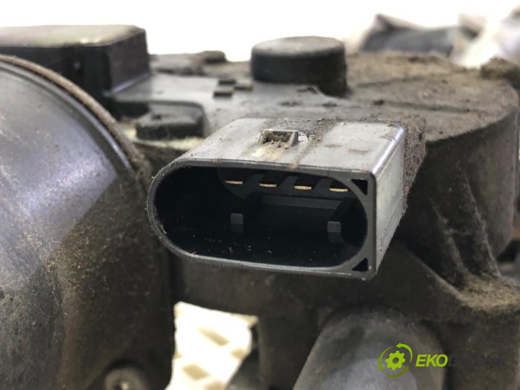 MERCEDES-BENZ VITO Autobus (W639) 2003 - 2022    111 CDI (639.701, 639.703, 639.705) 80 kW [109 KM] olej napędowy 2003 - 2022  Mechanizmus stieračov predný A6398200040 (Motorčeky stieračov predné)