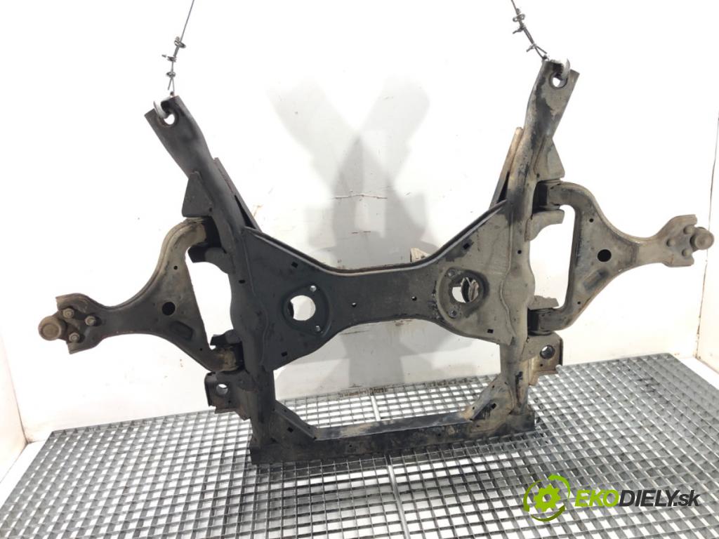 MERCEDES-BENZ VITO Autobus (W639) 2003 - 2022    111 CDI (639.701, 639.703, 639.705) 80 kW [109 KM] olej napędowy 2003 - 2022  výztuha pod motor  (Výztuhy přední)