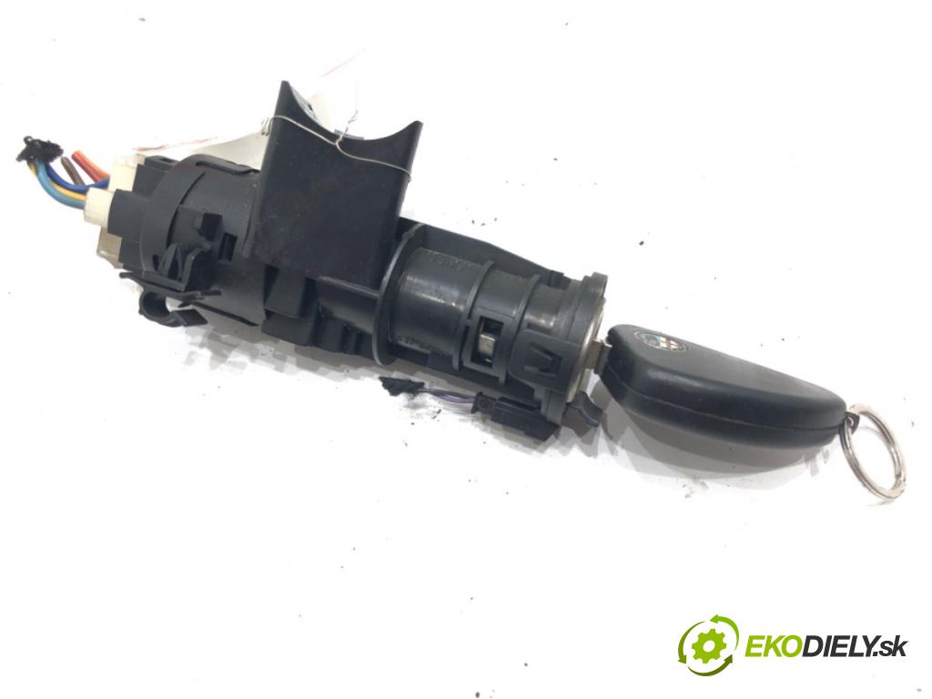 ALFA ROMEO 147 (937_) 2000 - 2010    2.0 16V T.SPARK (937.AXA1, 937.AXC1, 937.BXC1) 110 kW [150 KM] benzyna 2001 - 2010  spinačka  (Spínacie skrinky a kľúče)