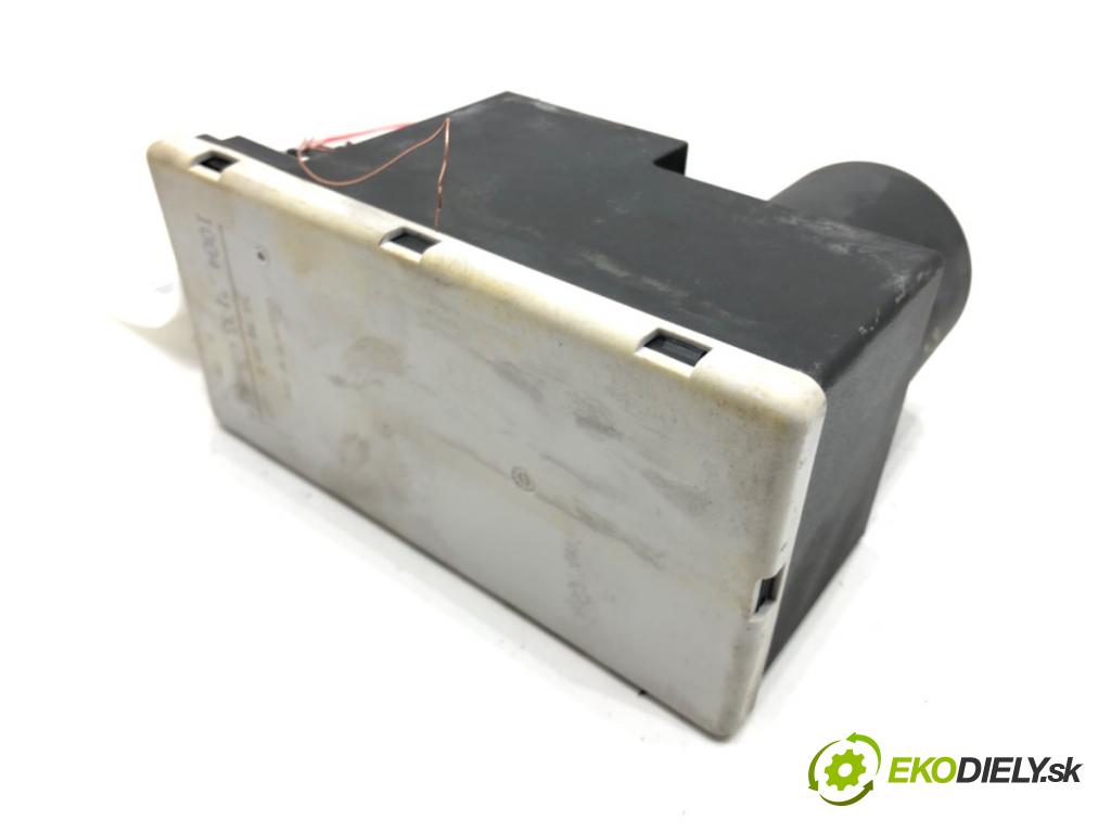 AUDI A4 B5 (8D2) 1994 - 2001    1.8 92 kW [125 KM] benzyna 1994 - 2000  pumpa centrálneho zámku 8L0862257E (Riadiace jednotky centrálneho zámku)