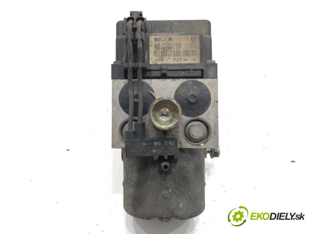 AUDI A4 B5 (8D2) 1994 - 2001    1.8 92 kW [125 KM] benzyna 1994 - 2000  Pumpa ABS 8E0614111 (Pumpy ABS)