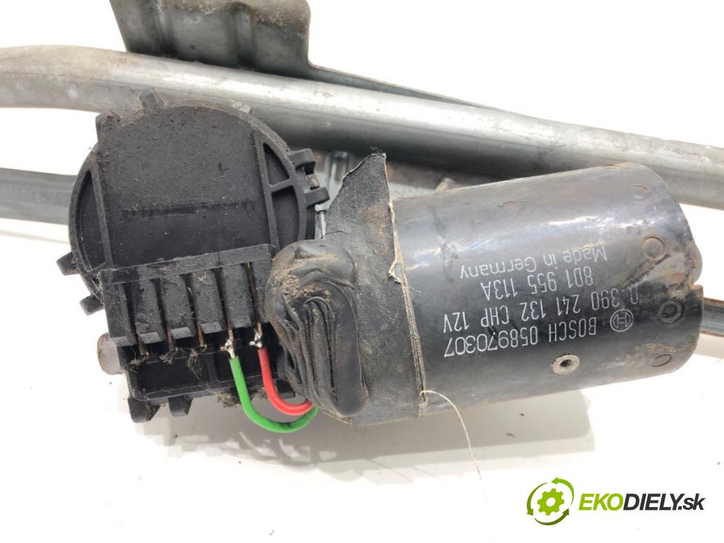 AUDI A4 B5 (8D2) 1994 - 2001    1.8 92 kW [125 KM] benzyna 1994 - 2000  Mechanizmus stieračov predný 8D1955113A (Motorčeky stieračov predné)