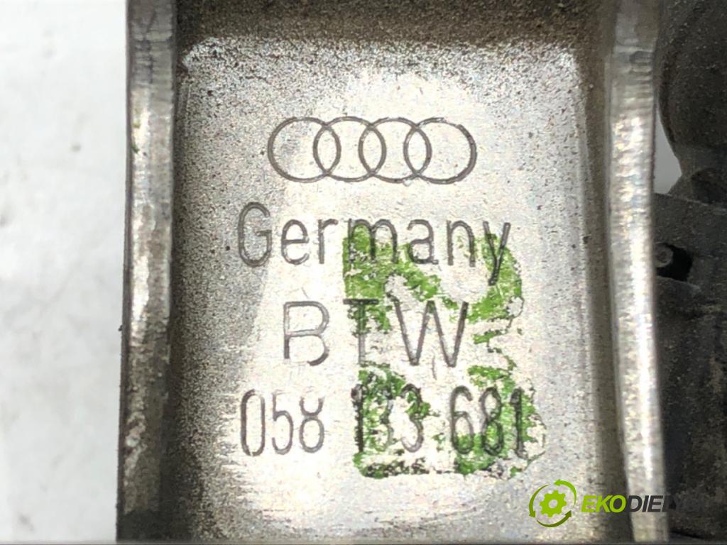 AUDI A4 B5 (8D2) 1994 - 2001    1.8 92 kW [125 KM] benzyna 1994 - 2000  Lišta vstrekovacia 058133681 (Vstrekovacie lišty)