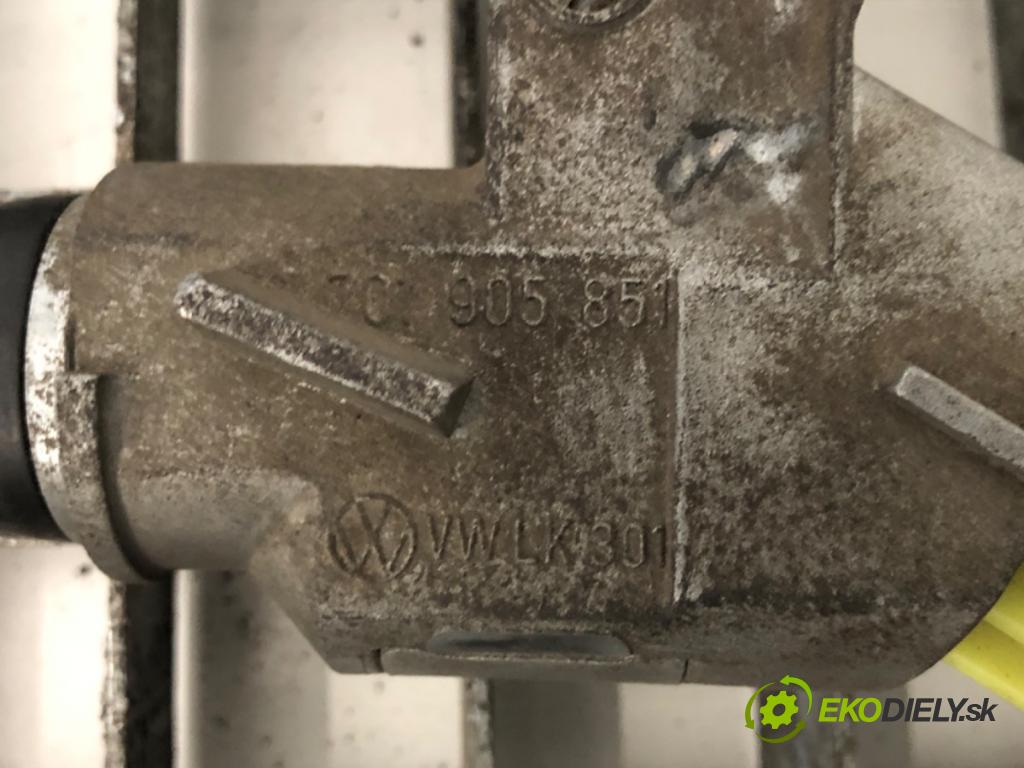 VW TRANSPORTER IV Autobus (70B, 70C, 7DB, 7DK, 70J, 70K, 7DC, 7 1990 - 2004    1.9 TD 50 kW [68 KM] olej napędowy 1992 - 2003  spinačka 701905851 (Spínacie skrinky a kľúče)