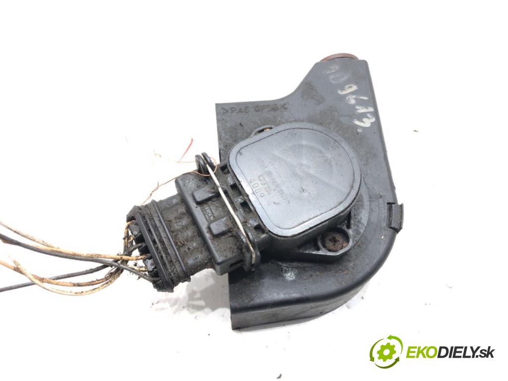 RENAULT SCÉNIC I nadwozie wielkoprzestrzenne (MPV) (JA0/1_, FA0_) 1999 - 2010    1.8 16V (JA12, JA1R, JA1M, JA1A) 85 kW [115 KM] benzyna 2001 - 2003  Potenciometer plynu 7700431918 (Pedále)