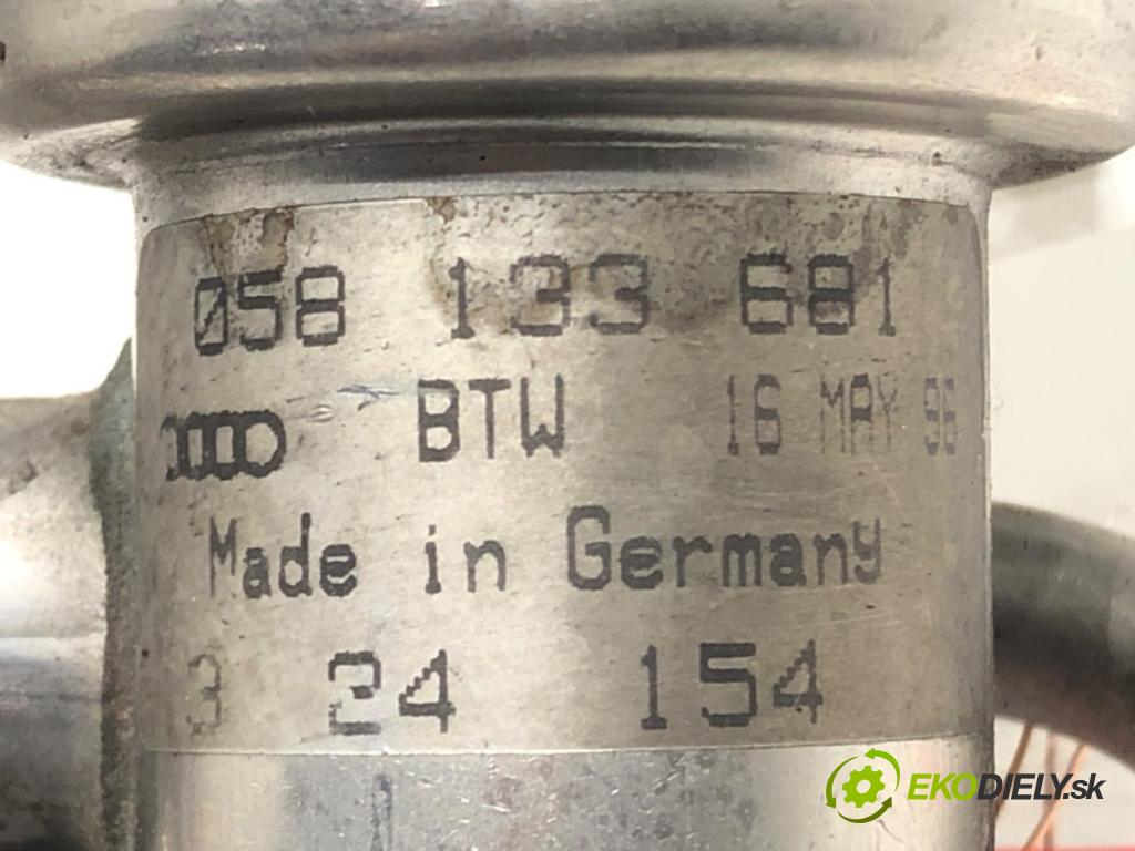 AUDI A4 B5 Avant (8D5) 1994 - 2002    1.8 T 110 kW [150 KM] benzyna 1996 - 2001  Lišta vstrekovacia 058133681 (Vstrekovacie lišty)