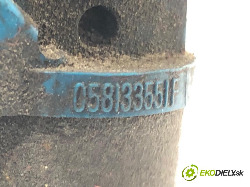 AUDI A6 C5 (4B2) 1997 - 2005    1.8 92 kW [125 KM] benzyna 1997 - 2005  Lišta vstrekovacia 058133551F (Vstrekovacie lišty)