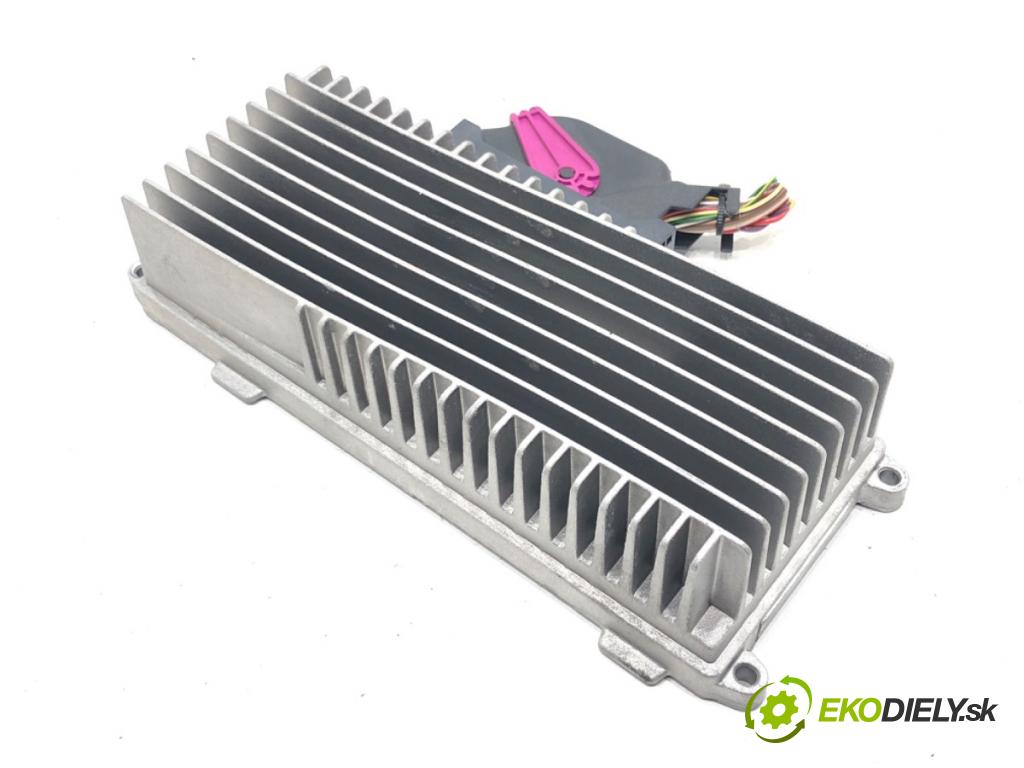 AUDI A4 B8 Avant (8K5) 2007 - 2015    1.8 TFSI 118 kW [160 KM] benzyna 2007 - 2012  Zosilňovač 8R0035223F (Zosilňovače)