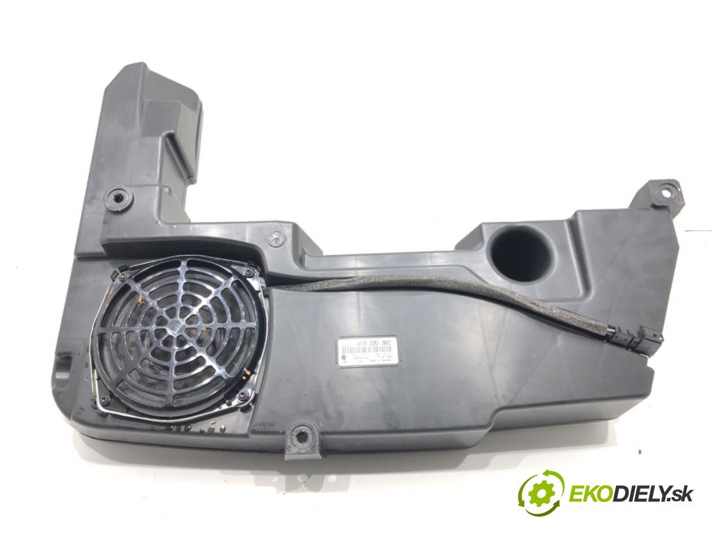 AUDI A4 B8 Avant (8K5) 2007 - 2015    1.8 TFSI 118 kW [160 KM] benzyna 2007 - 2012  subwoofer 8T8035382 (Audio zariadenia)