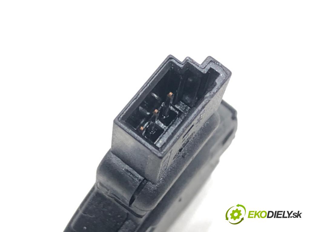 AUDI A4 B8 Avant (8K5) 2007 - 2015    1.8 TFSI 118 kW [160 KM] benzyna 2007 - 2012  Snímač dažďa 8K0955559 (Snímače dažďa)