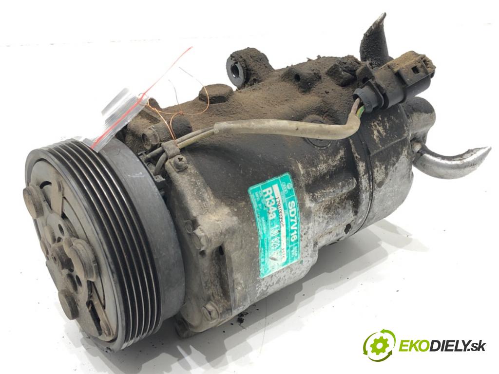 VW GOLF IV (1J1) 1997 - 2008    1.4 16V 55 kW [75 KM] benzyna 1997 - 2004  kompresor klimatizace 1J0820803F (Kompresory)