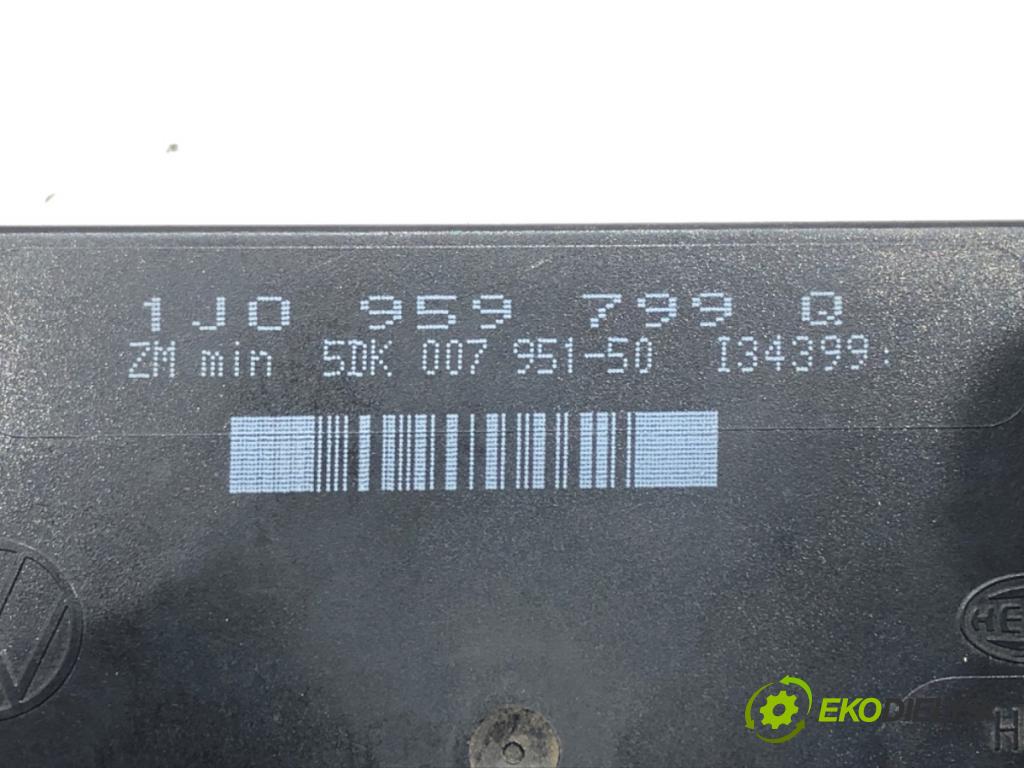 VW GOLF IV (1J1) 1997 - 2008    1.4 16V 55 kW [75 KM] benzyna 1997 - 2004  Modul komfortu 1J0959799Q (Moduly komfortu)