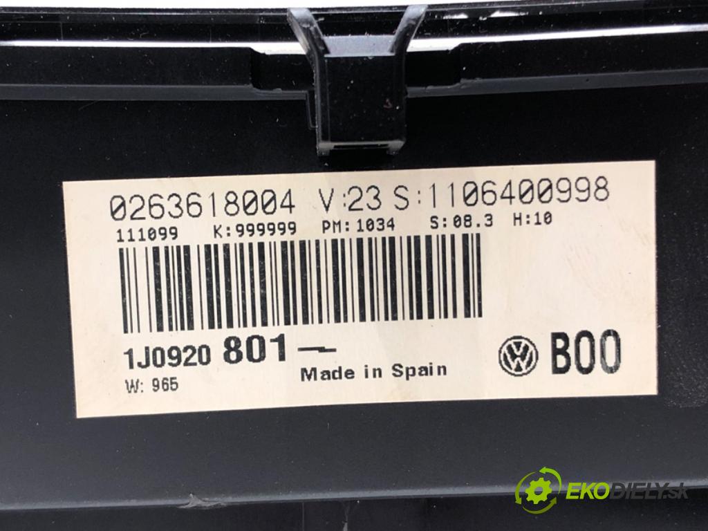 VW GOLF IV (1J1) 1997 - 2008    1.4 16V 55 kW [75 KM] benzyna 1997 - 2004  Prístrojovka 1J0920801 (Prístrojové dosky, displeje)