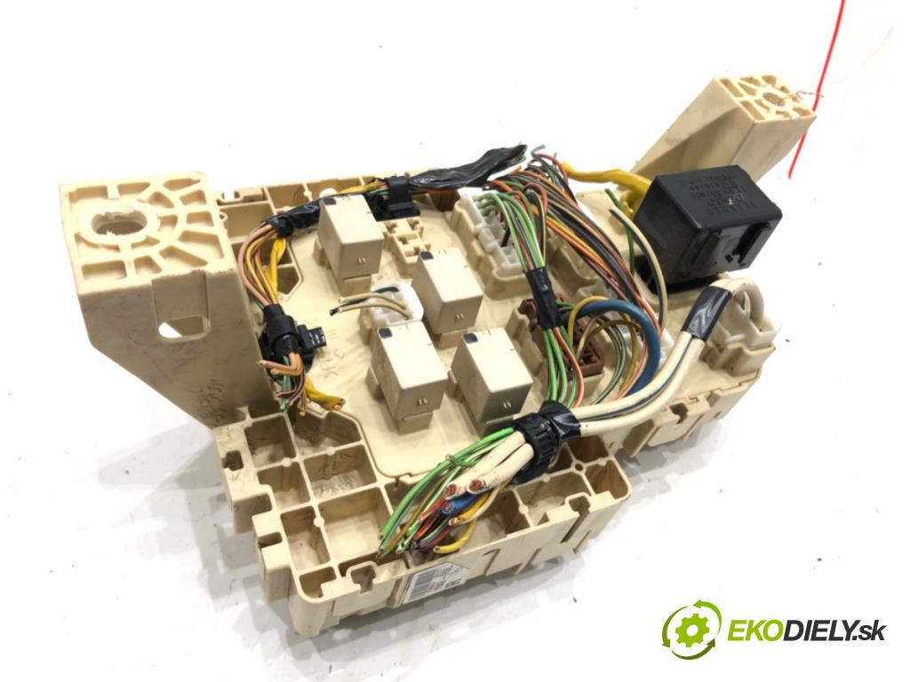 SUZUKI SWIFT III (MZ, EZ) 2005 - 2022    1.3 (RS 413) 67 kW [91 KM] benzyna 2005 - 2015  modul BSI 36770-62JB0 (Pojistkové skříňky)