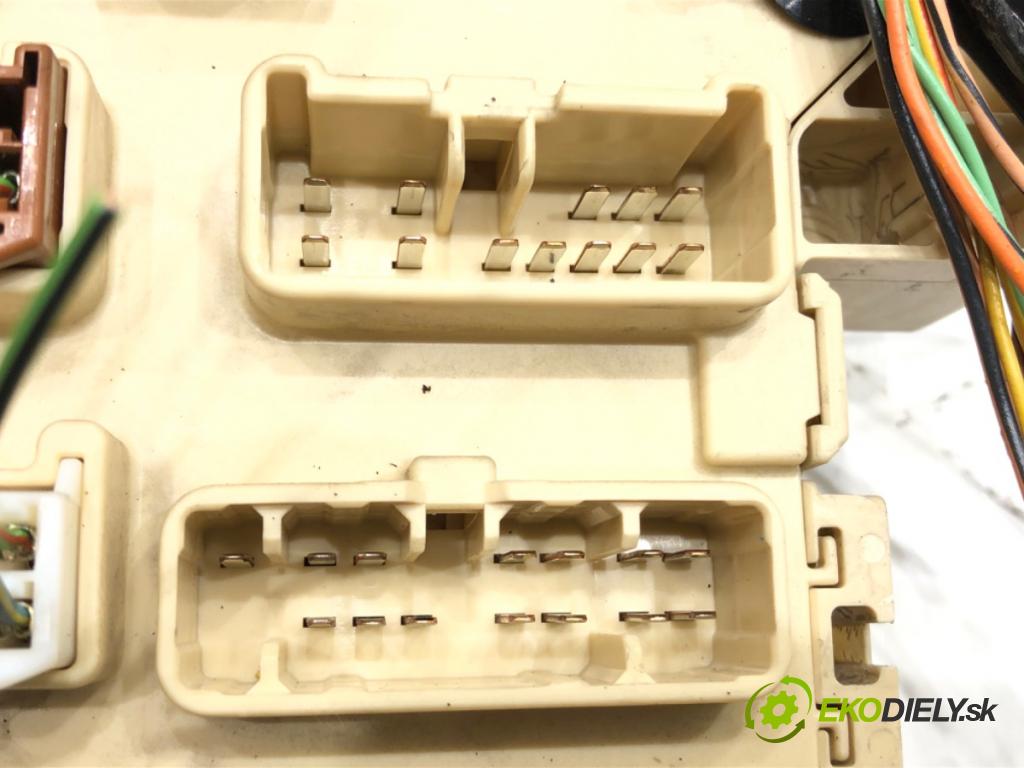 SUZUKI SWIFT III (MZ, EZ) 2005 - 2022    1.3 (RS 413) 67 kW [91 KM] benzyna 2005 - 2015  modul BSI 36770-62JB0 (Pojistkové skříňky)