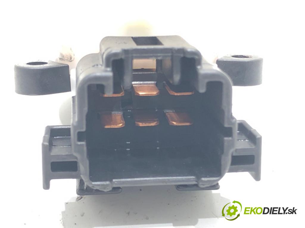 SUZUKI SWIFT III (MZ, EZ) 2005 - 2022    1.3 (RS 413) 67 kW [91 KM] benzyna 2005 - 2015  Kocka, vložka spínacej skrinky  (Spínacie skrinky a kľúče)