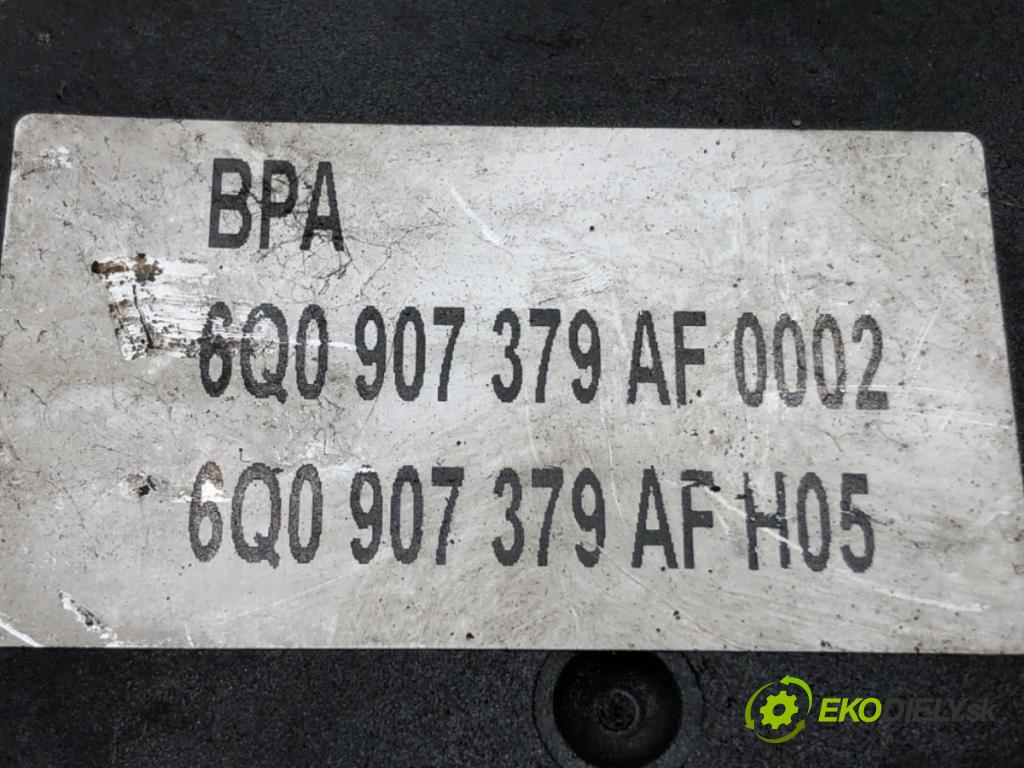 SKODA FABIA I Combi (6Y5) 2000 - 2007    1.4 16V 59 kW [80 KM] benzyna 2006 - 2007  Pumpa ABS 6Q0614117S (Pumpy ABS)