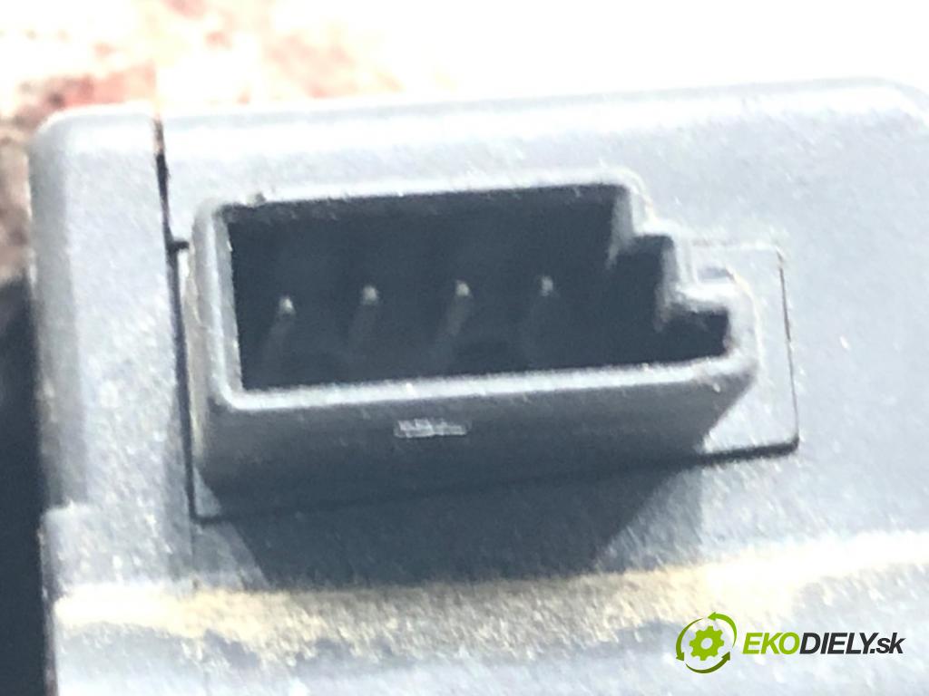 BMW 5 (E39) 1995 - 2003    523 i 125 kW [170 KM] benzyna 1995 - 2000  teleskop zámku dveří 8368196 (Ostatní)