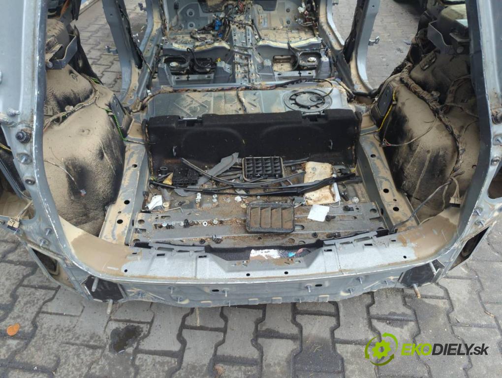 MINI MINI COUNTRYMAN (F60) 2016 - 2022    Cooper 100 kW [136 KM] benzyna 2016 - 2022  KAROSERIA ČTVRŤÁK blatník zadní část levý pravý POŠTY: prahy střecha
