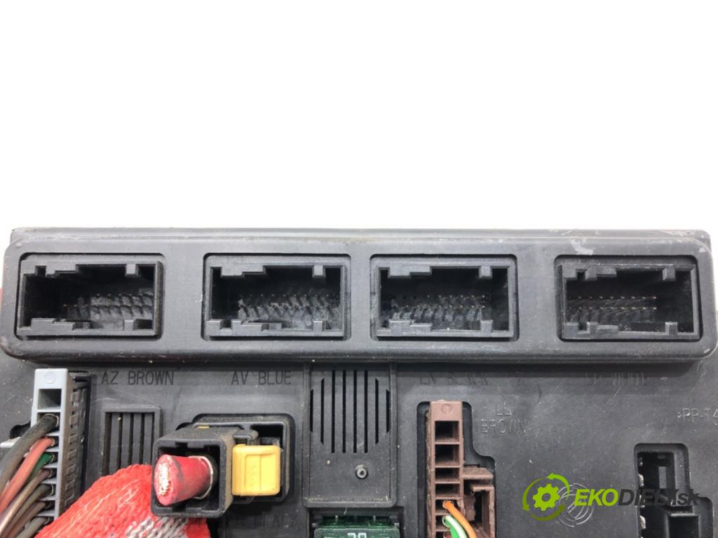 FIAT PANDA (169_) 2003 - 2022    1.1 (169.AXA1A) 40 kW [54 KM] benzyna 2003 - 2022  modul BSI 51740049 (Pojistkové skříňky)