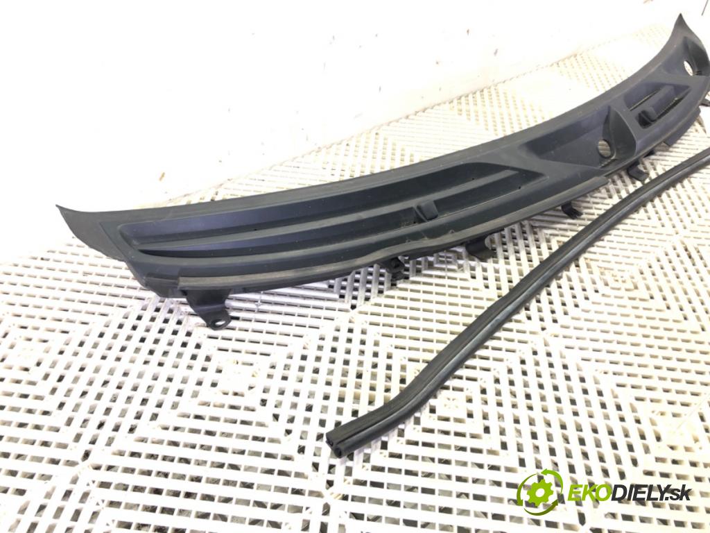 FIAT PANDA (169_) 2003 - 2022    1.1 (169.AXA1A) 40 kW [54 KM] benzyna 2003 - 2022  Torpédo, plast pod čelné okno 735340441 (Torpéda)