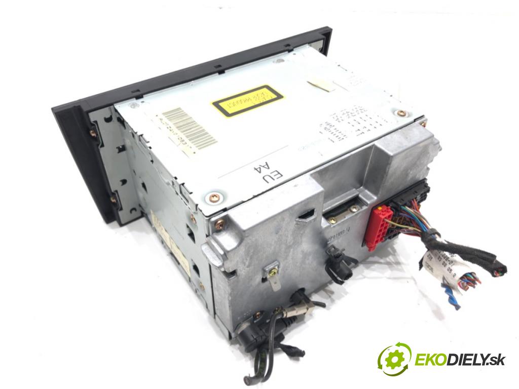 AUDI A4 B5 (8D2) 1994 - 2001    1.8 92 kW [125 KM] benzyna 1994 - 2000  RADIO 8D0035195 (Audio zariadenia)