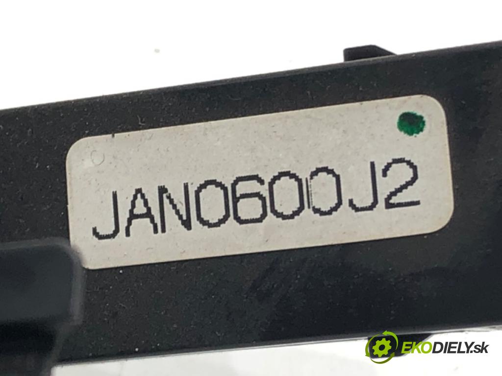 AUDI A4 B5 (8D2) 1994 - 2001    1.8 92 kW [125 KM] benzyna 1994 - 2000  Krúžok, slimák airbag  (Airbagy)