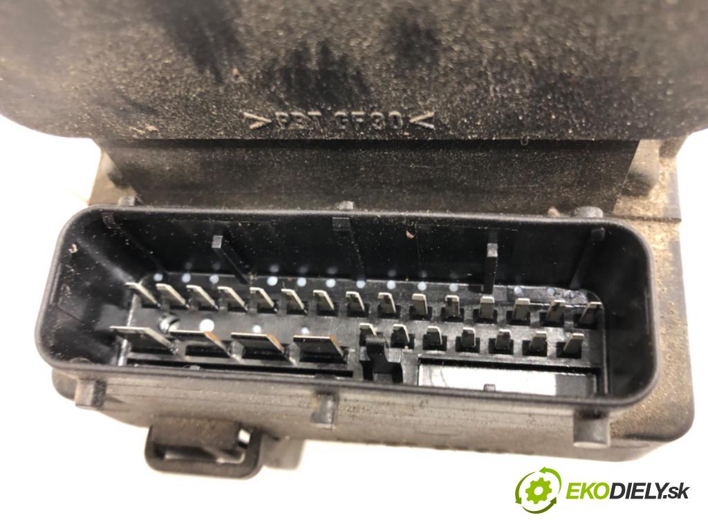 AUDI A4 B5 (8D2) 1994 - 2001    1.8 92 kW [125 KM] benzyna 1994 - 2000  Pumpa ABS 0273004281 (Pumpy ABS)