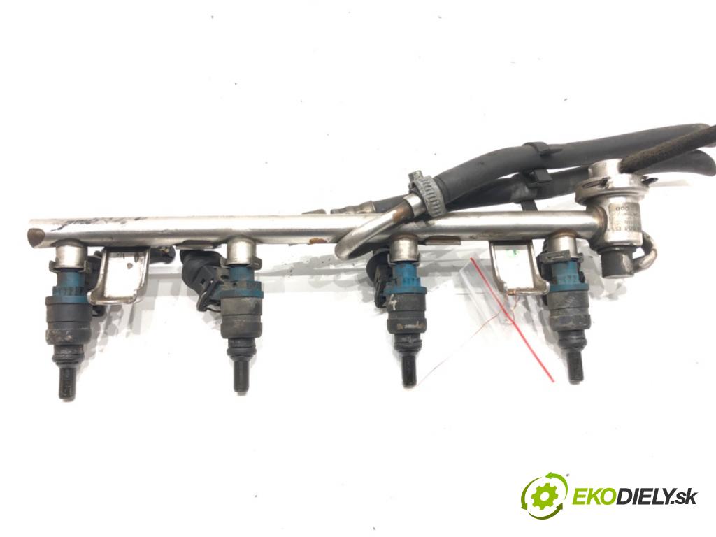 AUDI A4 B5 (8D2) 1994 - 2001    1.8 92 kW [125 KM] benzyna 1994 - 2000  Lišta vstrekovacia 058133551F (Vstrekovacie lišty)