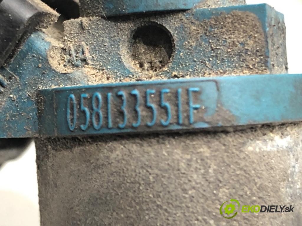 AUDI A4 B5 (8D2) 1994 - 2001    1.8 92 kW [125 KM] benzyna 1994 - 2000  Lišta vstrekovacia 058133551F (Vstrekovacie lišty)