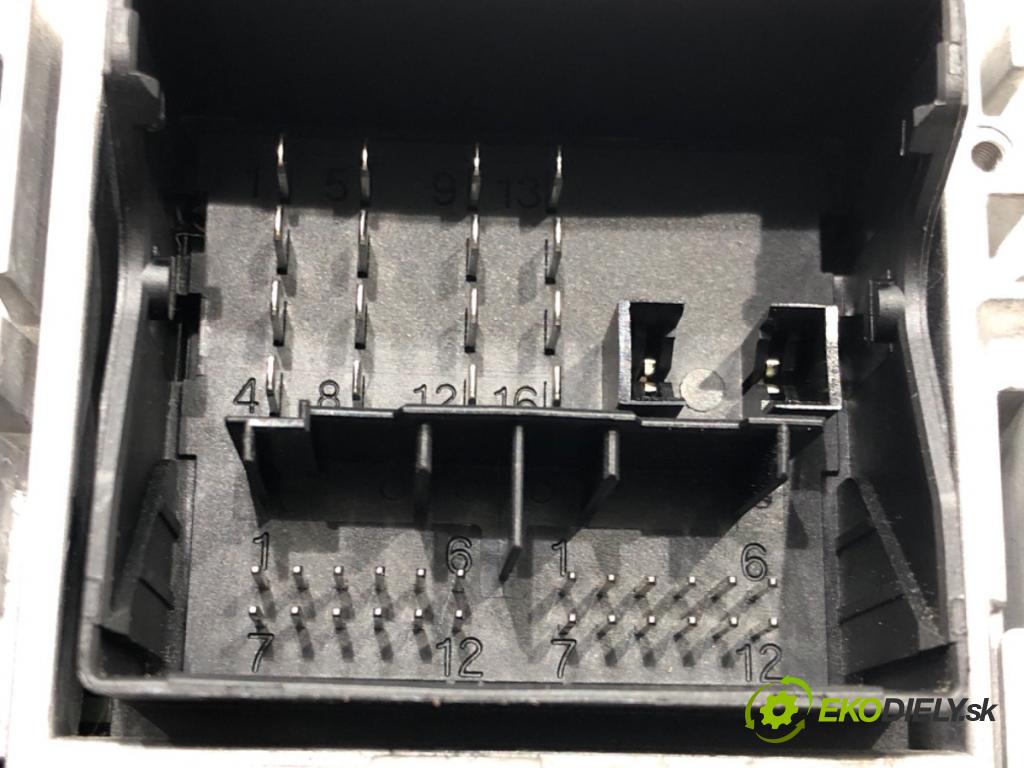 CITROEN C3 II (SC_) 2009 - 2022    1.0 VTi 68 50 kW [68 KM] benzyna 2012 - 2022  RADIO 9814196580 (Audio zariadenia)