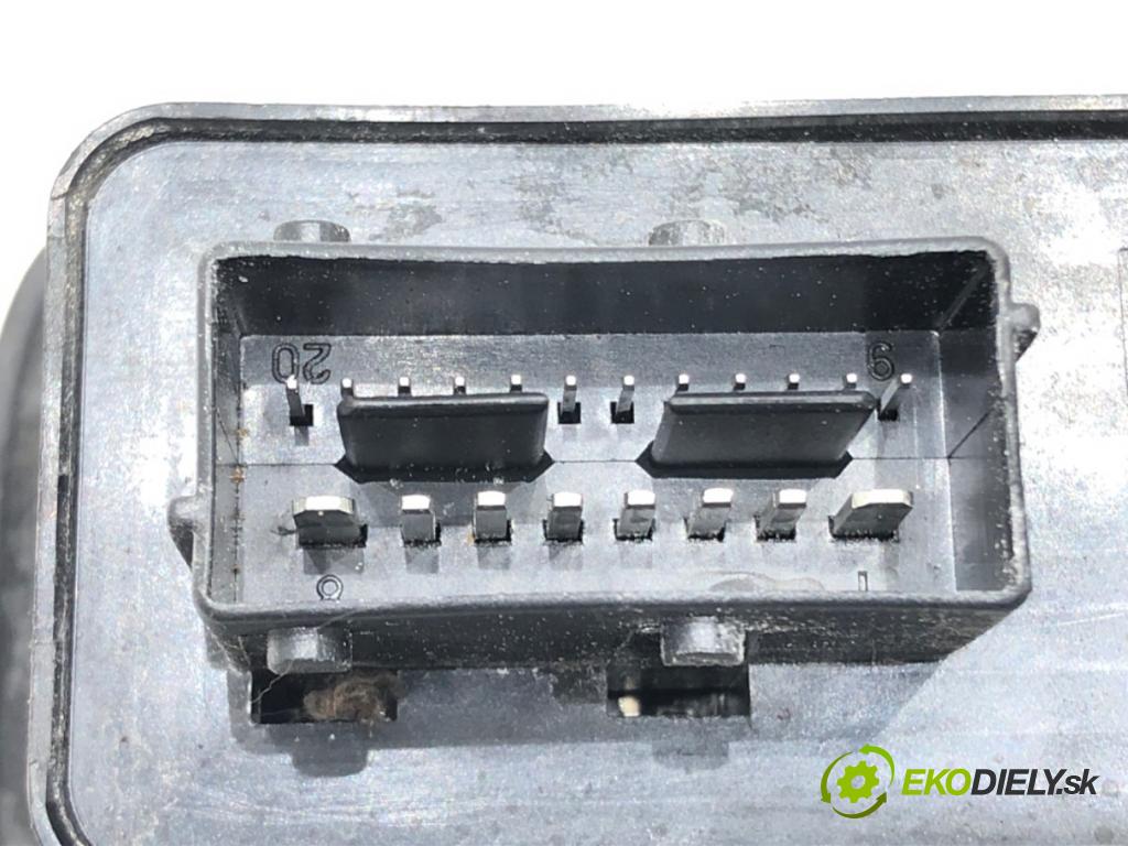 CITROEN C3 II (SC_) 2009 - 2022    1.0 VTi 68 50 kW [68 KM] benzyna 2012 - 2022  Prepínač okien 96652236XT (Prepínače, spínače, tlačidlá a ovládače kúrenia)