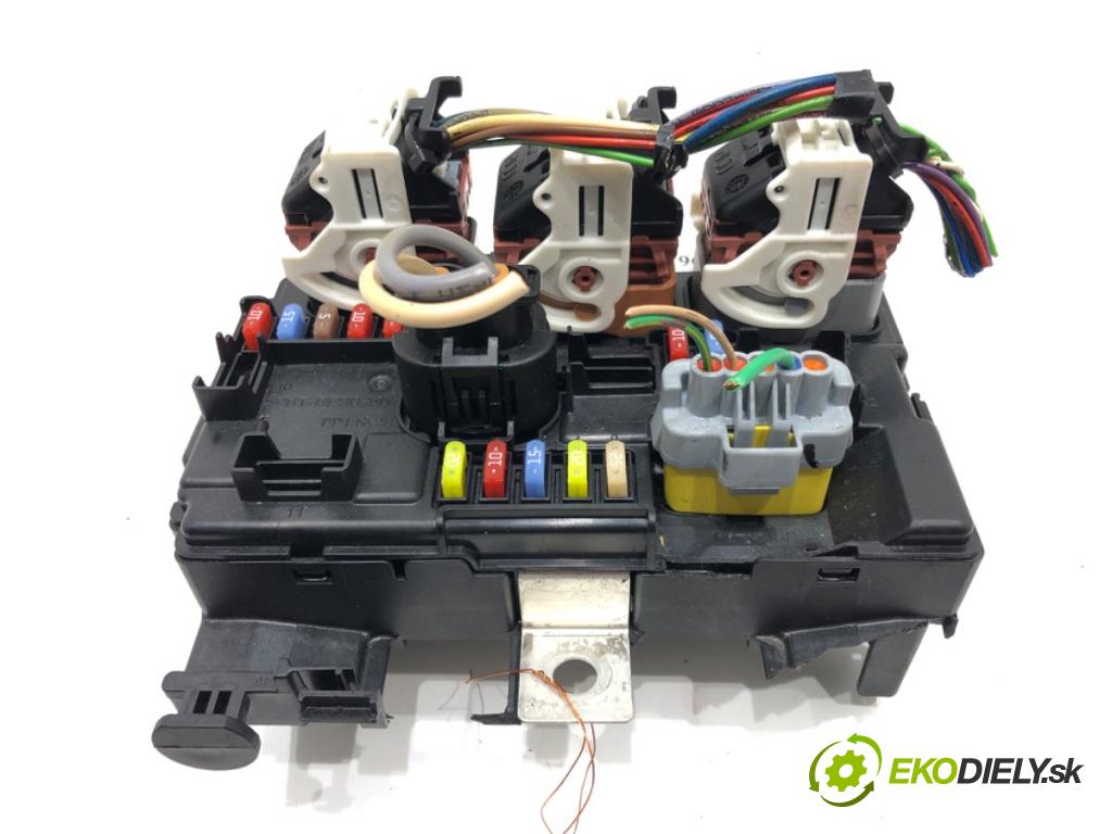 CITROEN C3 II (SC_) 2009 - 2022    1.0 VTi 68 50 kW [68 KM] benzyna 2012 - 2022  Modul BSM 9667199680 (Ostatné)