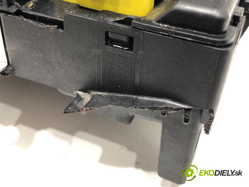 CITROEN C3 II (SC_) 2009 - 2022    1.0 VTi 68 50 kW [68 KM] benzyna 2012 - 2022  Modul BSM 9667199680 (Ostatné)