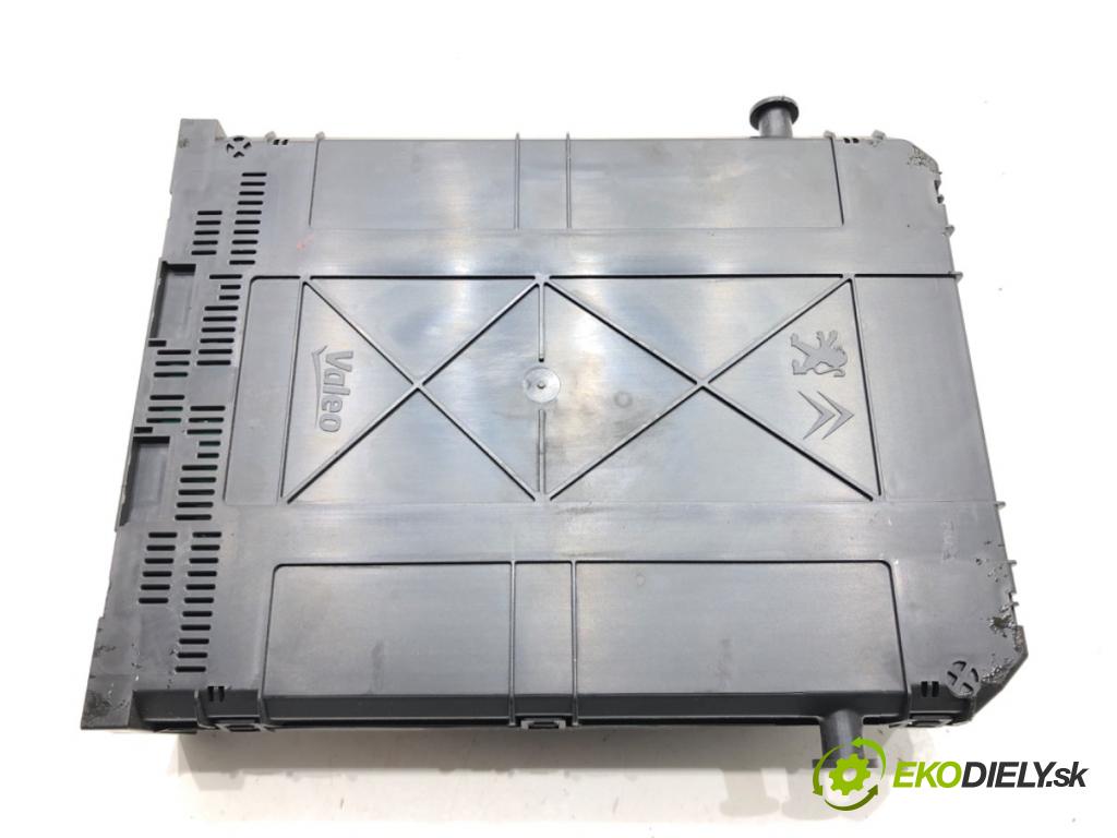 CITROEN C3 II (SC_) 2009 - 2022    1.0 VTi 68 50 kW [68 KM] benzyna 2012 - 2022  modul BSI 9666952080 (Pojistkové skříňky)