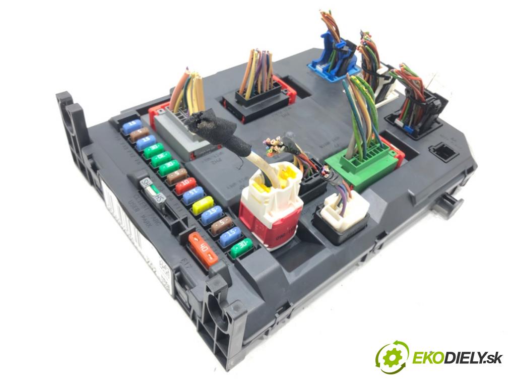 CITROEN C3 II (SC_) 2009 - 2022    1.0 VTi 68 50 kW [68 KM] benzyna 2012 - 2022  modul BSI 9666952080 (Pojistkové skříňky)