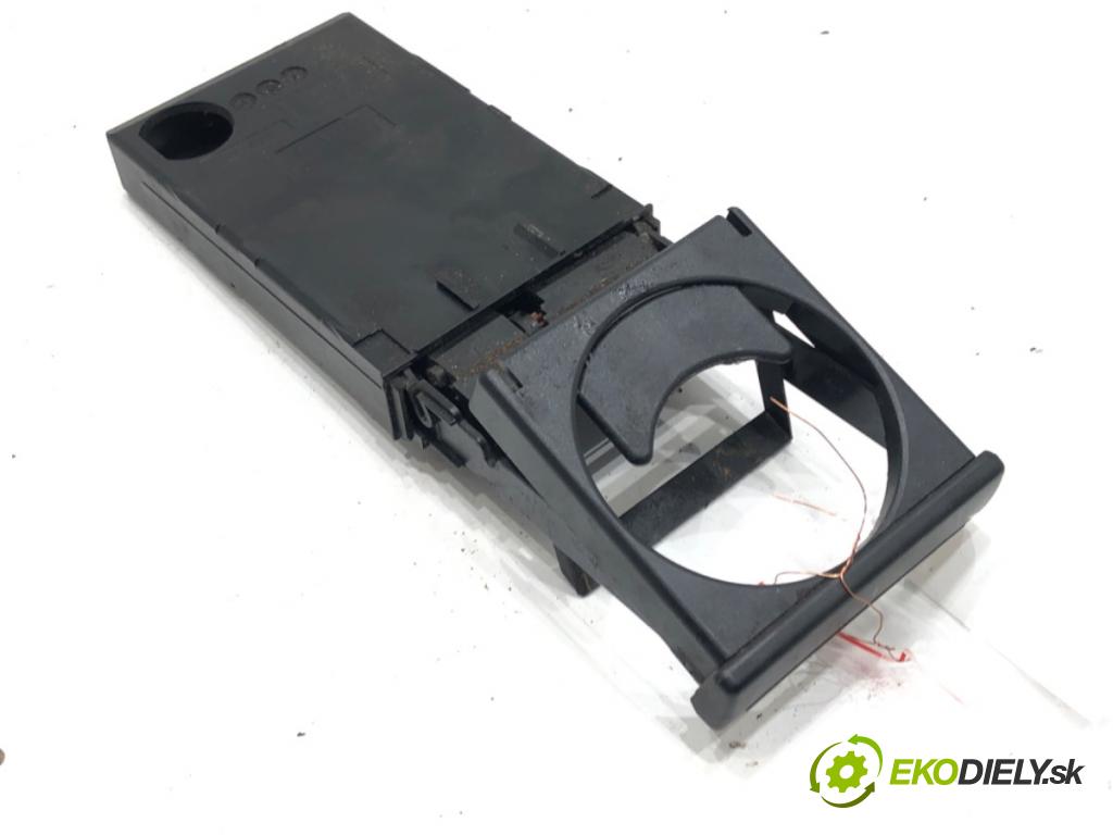 AUDI A4 B5 (8D2) 1994 - 2001    1.8 92 kW [125 KM] benzyna 1994 - 2000  Držiak na nápoje 8D0862534A (Úchyty, držiaky na nápoje)