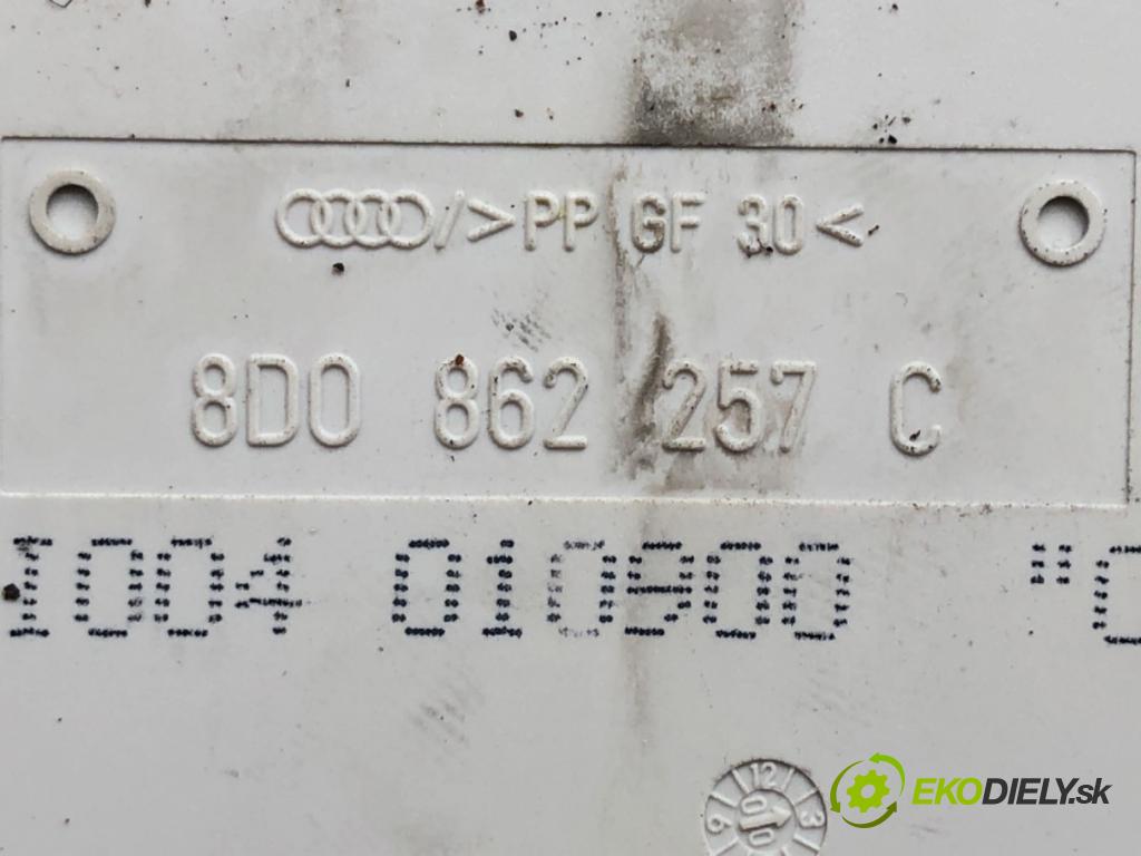 AUDI A4 B5 (8D2) 1994 - 2001    1.8 92 kW [125 KM] benzyna 1994 - 2000  pumpa centrálneho zámku 8D0862257C (Riadiace jednotky centrálneho zámku)