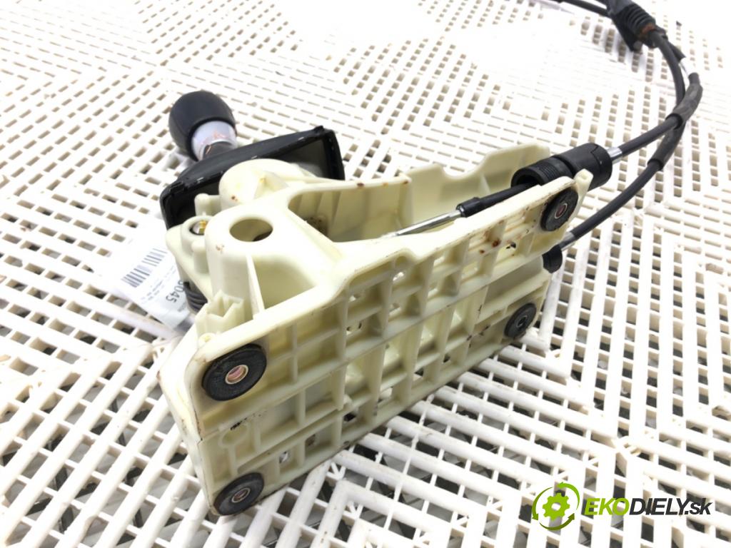 VOLVO V60 I (155, 157) 2010 - 2018    D3 / D4 120 kW [163 KM] olej napędowy 2010 - 2014  Kulisa  (Rýchlostné páky / kulisy)