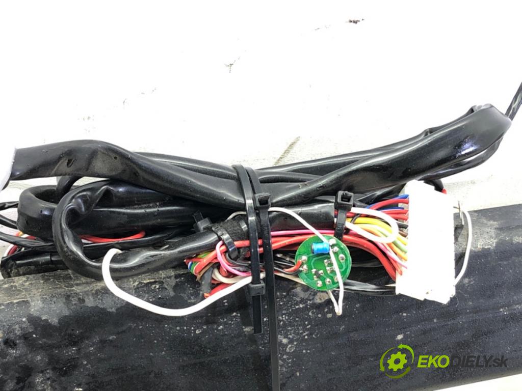 VOLVO V60 I (155, 157) 2010 - 2018    D3 / D4 120 kW [163 KM] olej napędowy 2010 - 2014  Hák tažné zařízení  (Tažná zařízení)