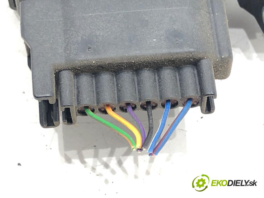 VOLVO V60 I (155, 157) 2010 - 2018    D3 / D4 120 kW [163 KM] olej napędowy 2010 - 2014  Potenciometer plynu 31329061 (Pedále)