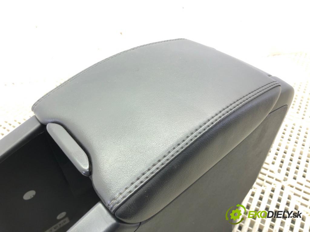 VOLVO V60 I (155, 157) 2010 - 2018    D3 / D4 120 kW [163 KM] olej napędowy 2010 - 2014  Lakťová opierka 30755732 (Lakťové opierky)