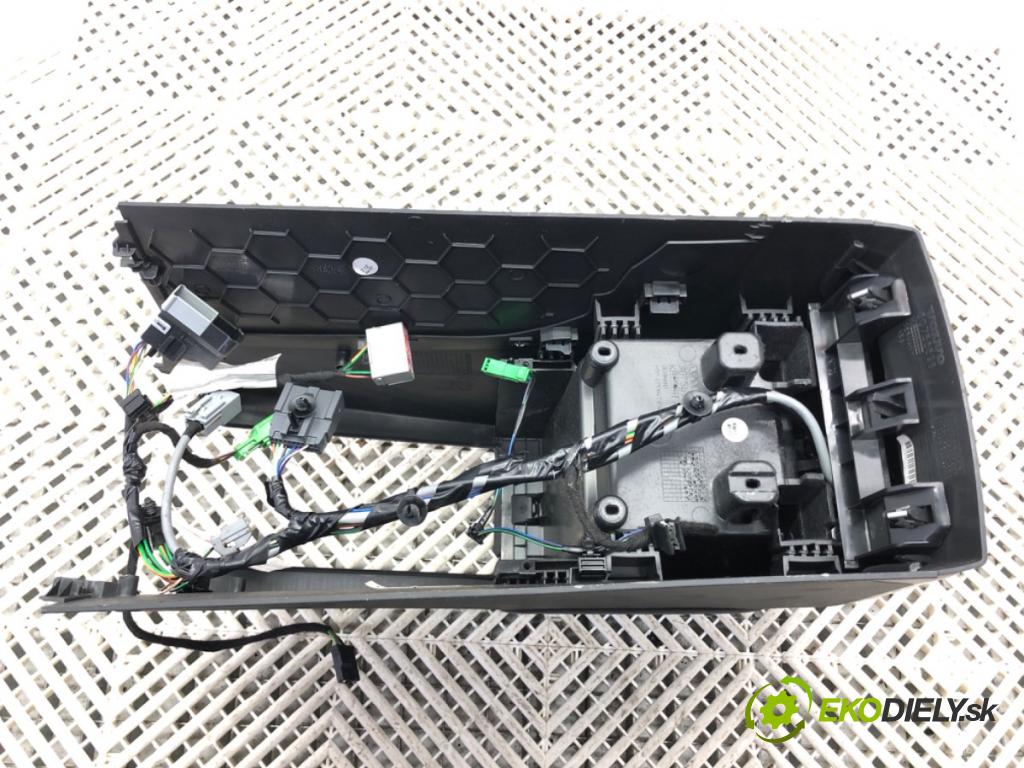 VOLVO V60 I (155, 157) 2010 - 2018    D3 / D4 120 kW [163 KM] olej napędowy 2010 - 2014  Lakťová opierka 30755732 (Lakťové opierky)