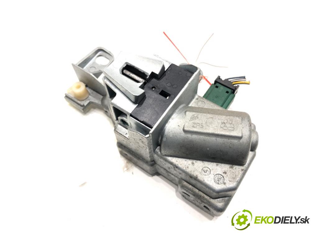 VOLVO V60 I (155, 157) 2010 - 2018    D3 / D4 120 kW [163 KM] olej napędowy 2010 - 2014  blokáda volantu 31340734 (Ostatné)