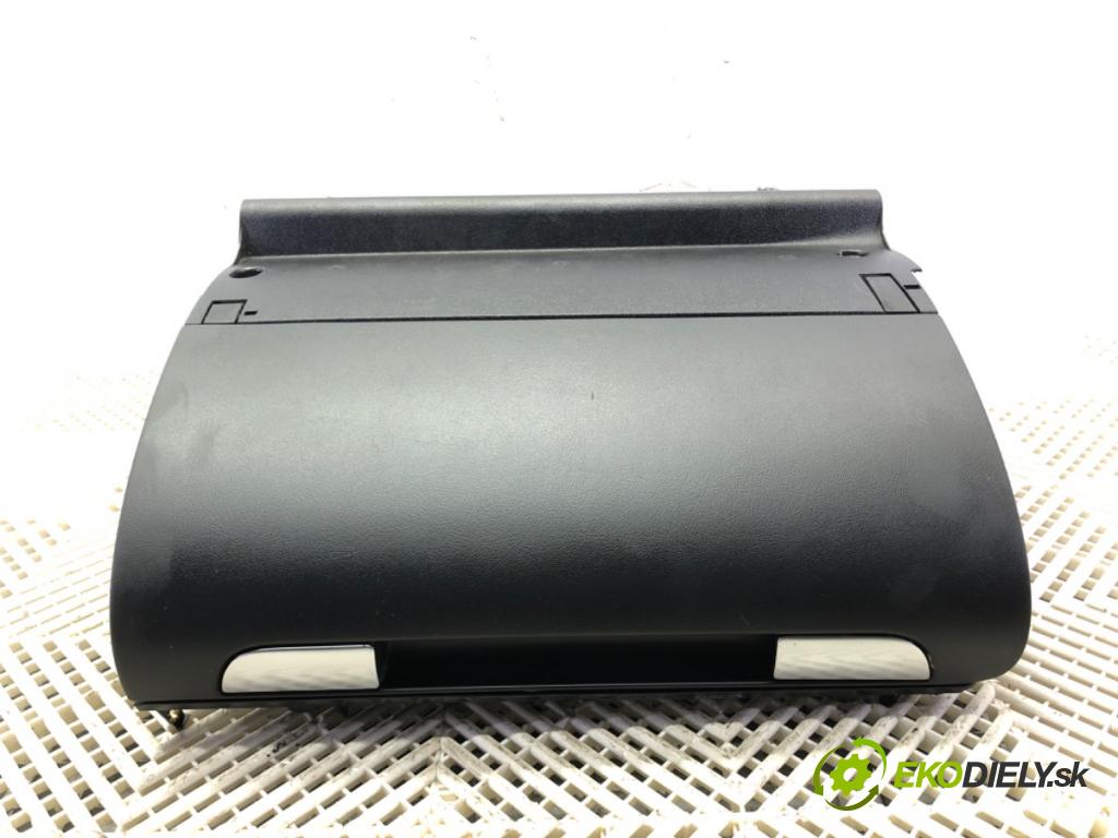 AUDI A3 (8P1) 2003 - 2013    1.8 TFSI 118 kW [160 KM] benzyna 2006 - 2012  Priehradka, kastlík spolujazdca 8P1857035A (Priehradky, kastlíky)