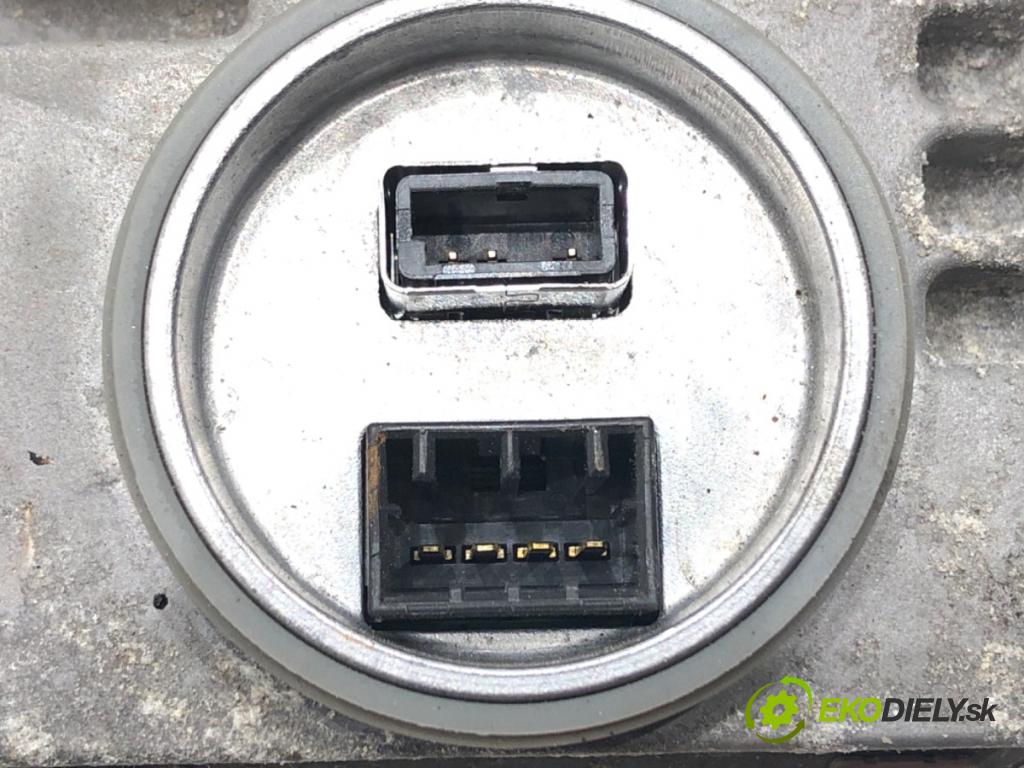 AUDI A3 (8P1) 2003 - 2013    1.8 TFSI 118 kW [160 KM] benzyna 2006 - 2012  Menič XENON 8K0941597C (Riadiace jednotky xenónu)