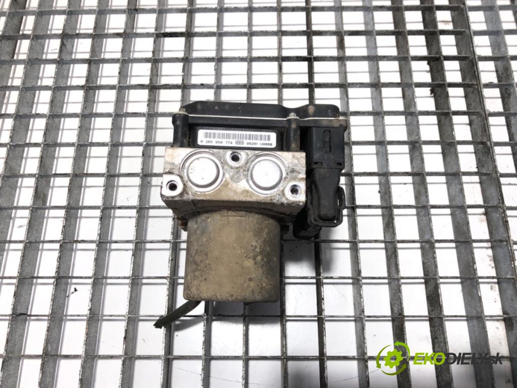 FORD TRANSIT Autobus (FD_ _, FB_ _, FS_ _, FZ_ _, FC_ _) 2006 - 2014    2.2 TDCi 63 kW [85 KM] olej napędowy 2006 - 2014  Pumpa ABS 265950774 (Pumpy ABS)