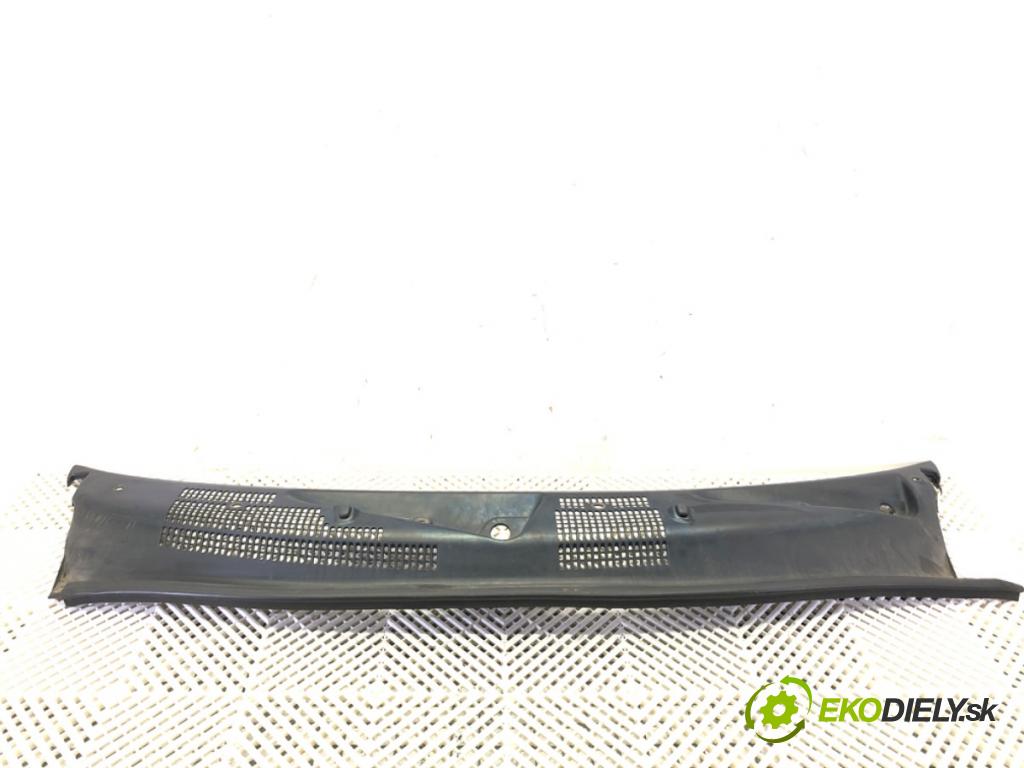 JEEP GRAND CHEROKEE II (WJ, WG) 1998 - 2005    2.7 CRD 4x4 120 kW [163 KM] olej napędowy 2001 - 2005  Torpédo, plast pod čelné okno 55155355 (Torpéda)