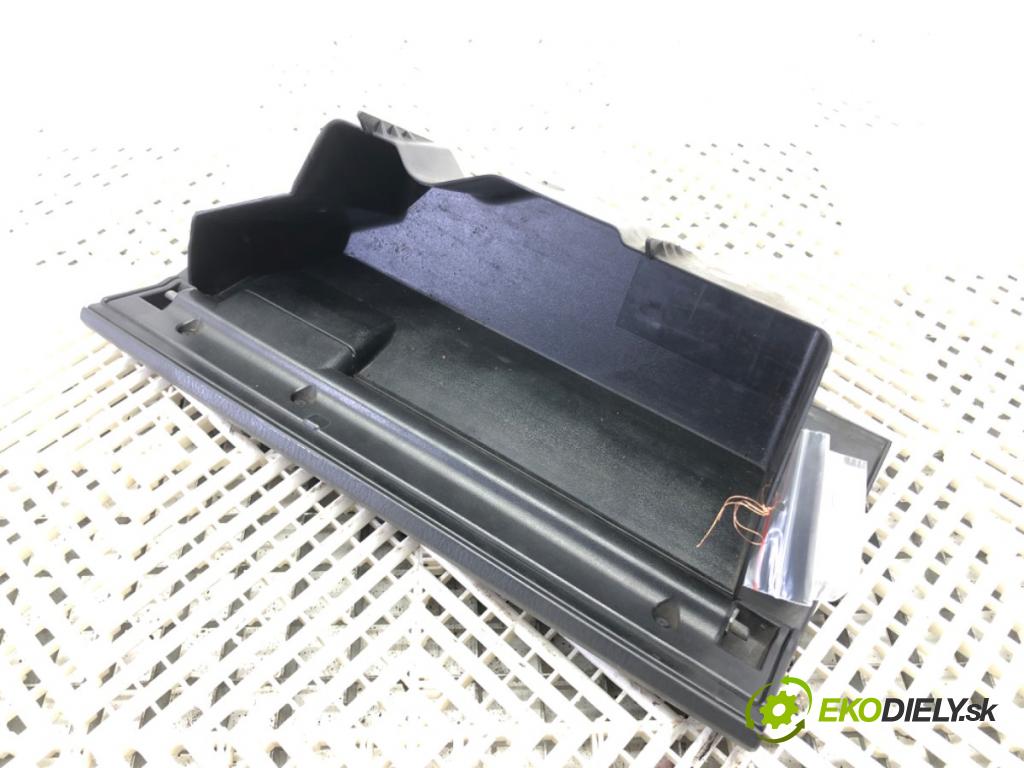 JEEP GRAND CHEROKEE II (WJ, WG) 1998 - 2005    2.7 CRD 4x4 120 kW [163 KM] olej napędowy 2001 - 2005  Priehradka, kastlík spolujazdca  (Priehradky, kastlíky)