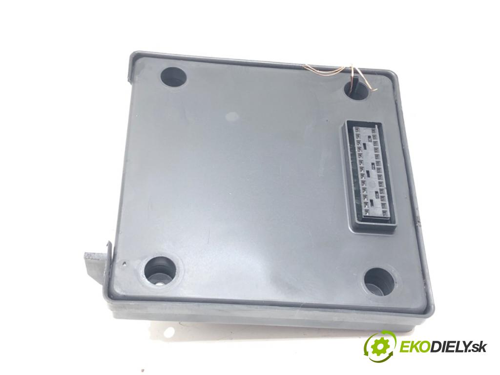 JEEP GRAND CHEROKEE II (WJ, WG) 1998 - 2005    2.7 CRD 4x4 120 kW [163 KM] olej napędowy 2001 - 2005  modul BSI P56050231AG (Pojistkové skříňky)